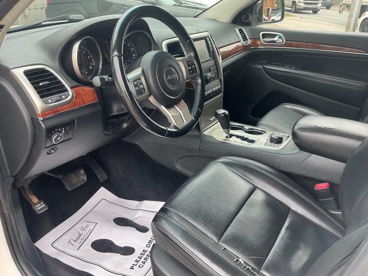 Jeep Grand Cherokee Limited 4WD 2011