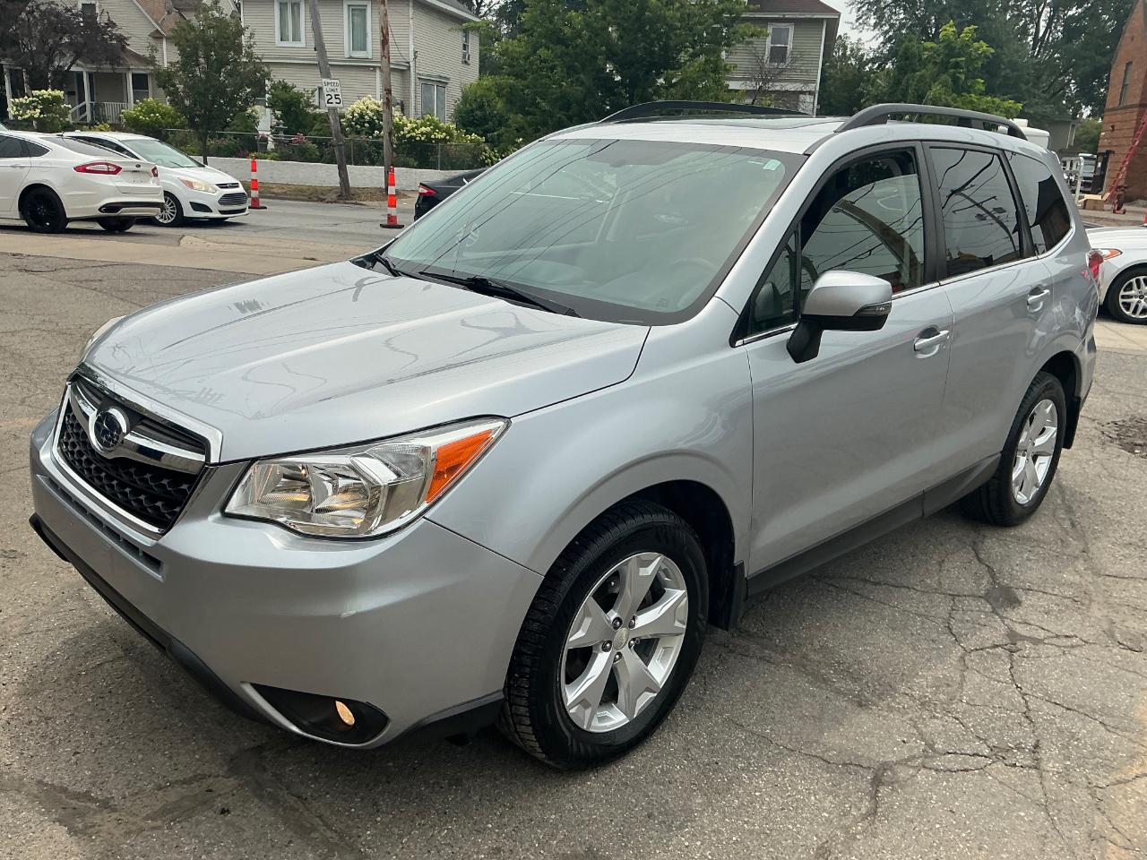 Subaru Forester 2.5i Touring 2014