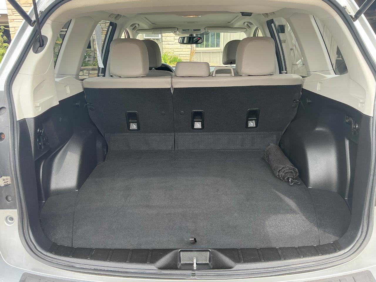 Subaru Forester 2.5i Touring 2014
