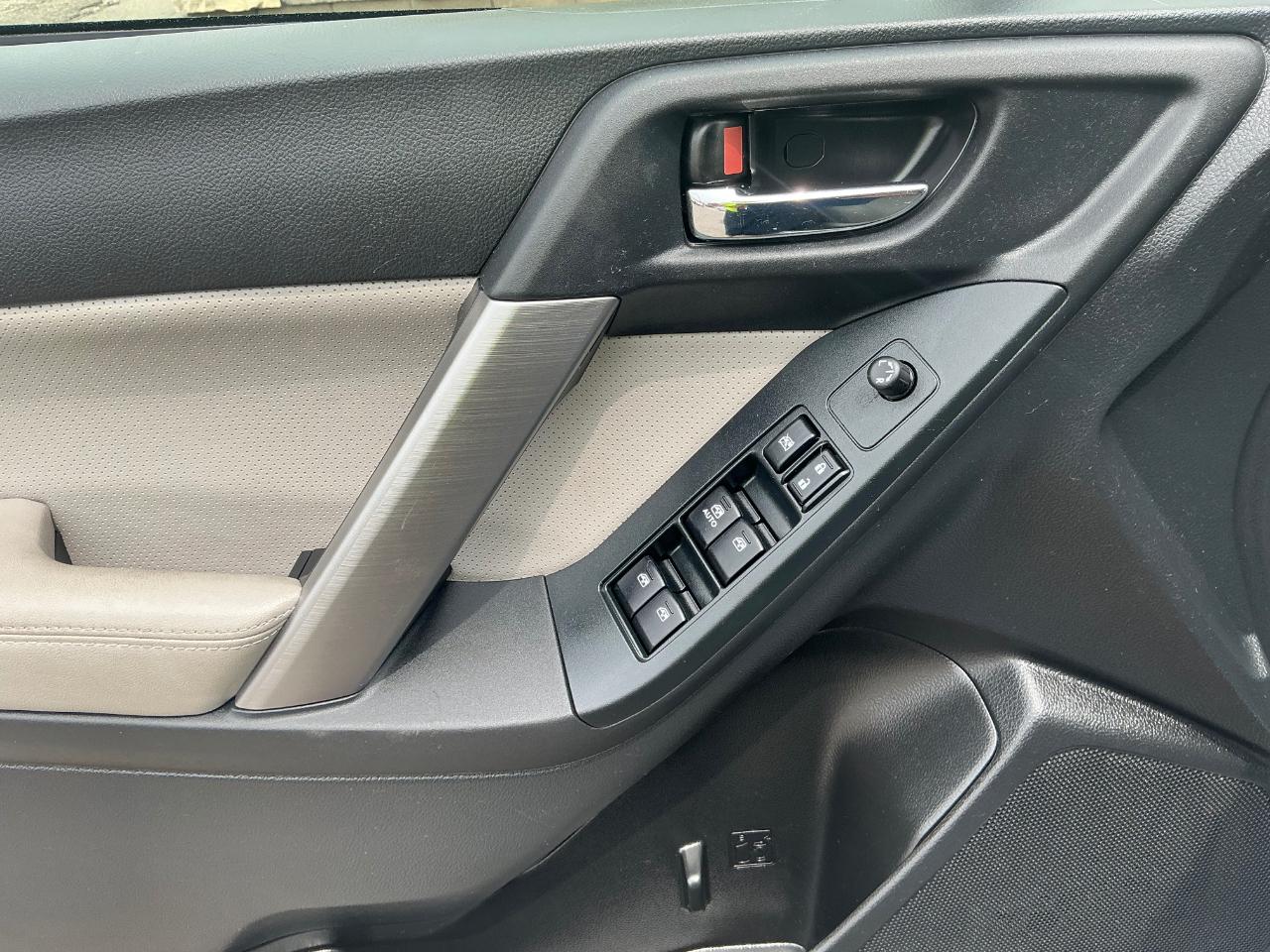 Subaru Forester 2.5i Touring 2014