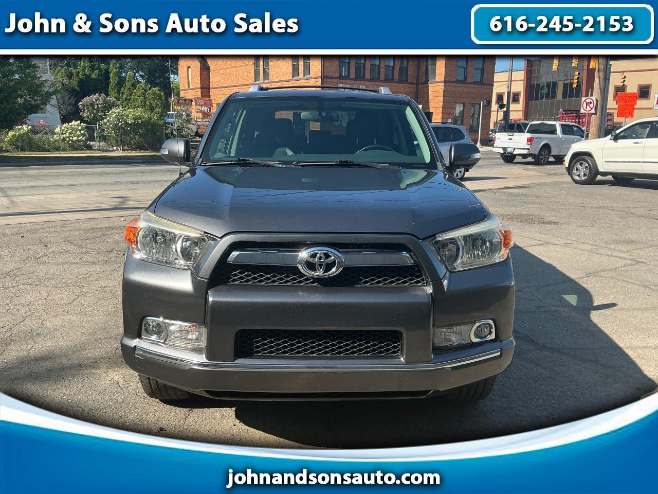 Toyota 4Runner SR5 4WD 2011