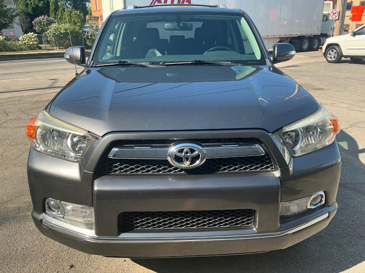 Toyota 4Runner SR5 4WD 2011