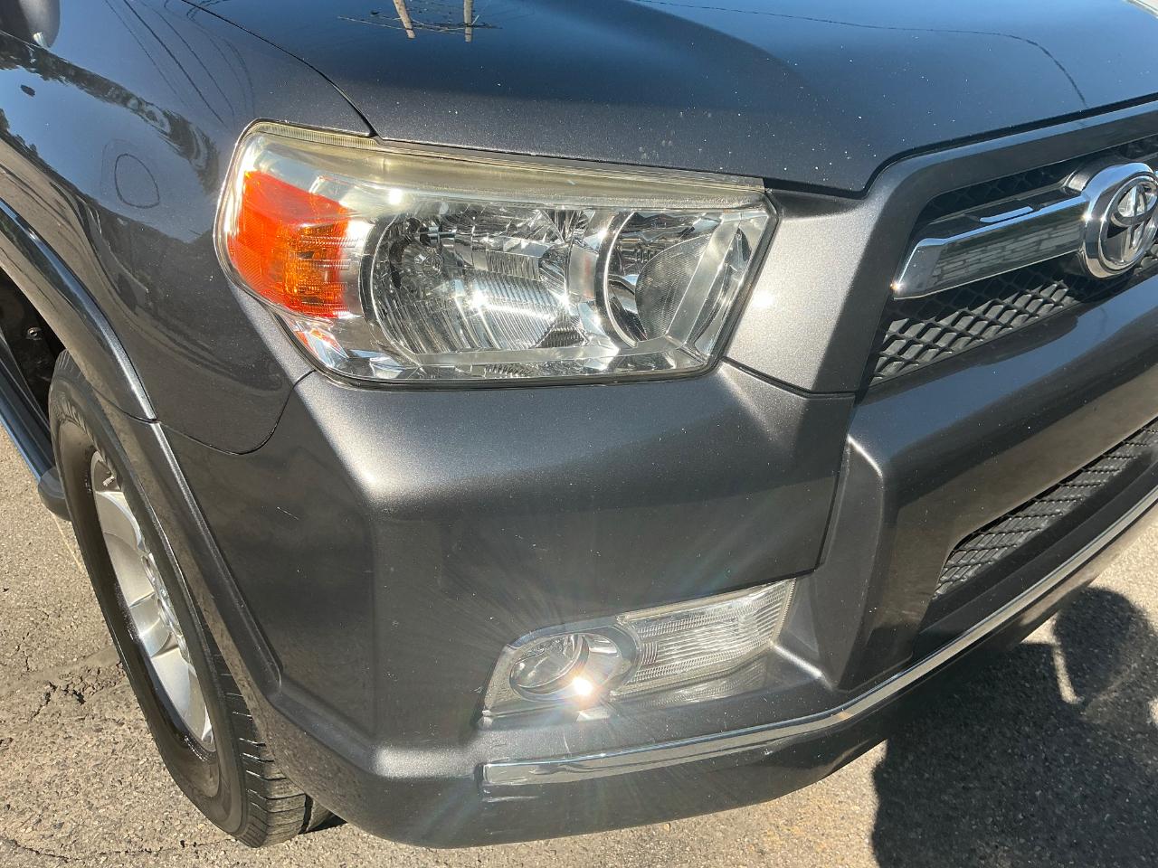Toyota 4Runner SR5 4WD 2011