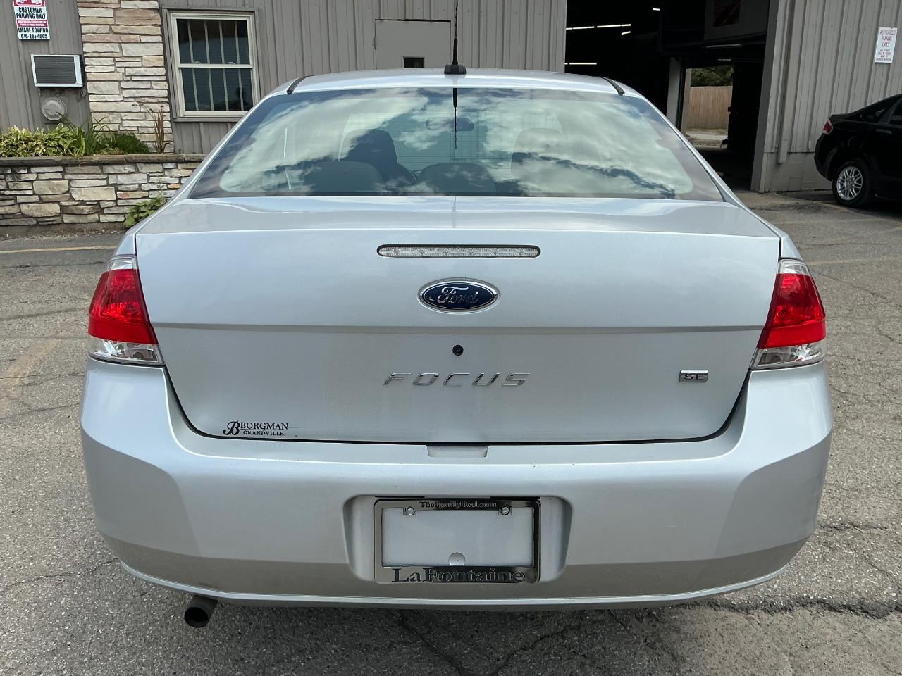 Ford Focus SE Sedan 2009
