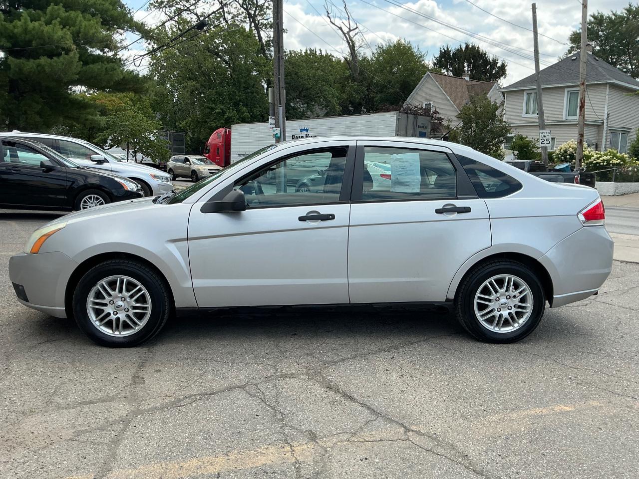 Ford Focus SE Sedan 2009