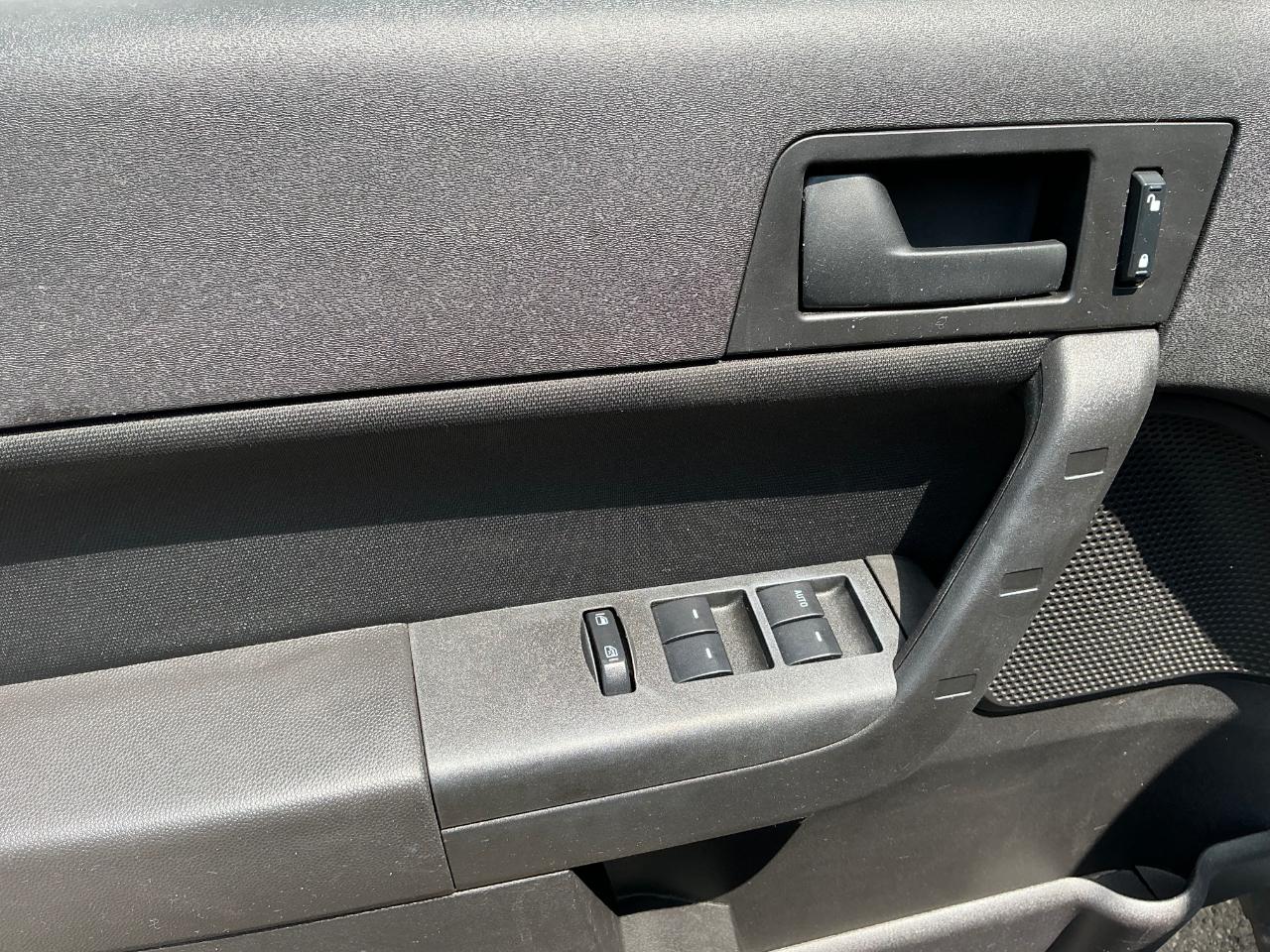 Ford Focus SE Sedan 2009