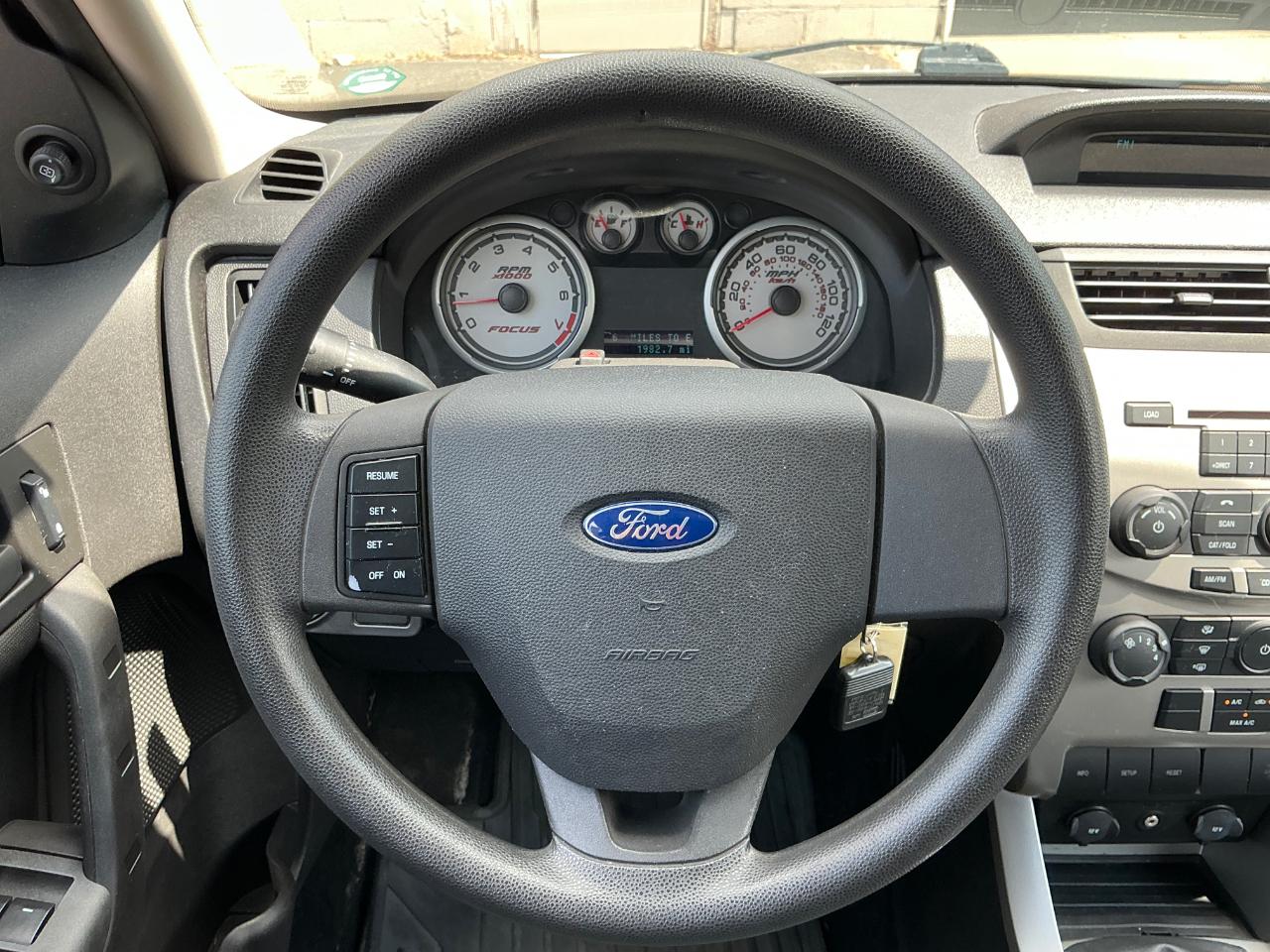 Ford Focus SE Sedan 2009