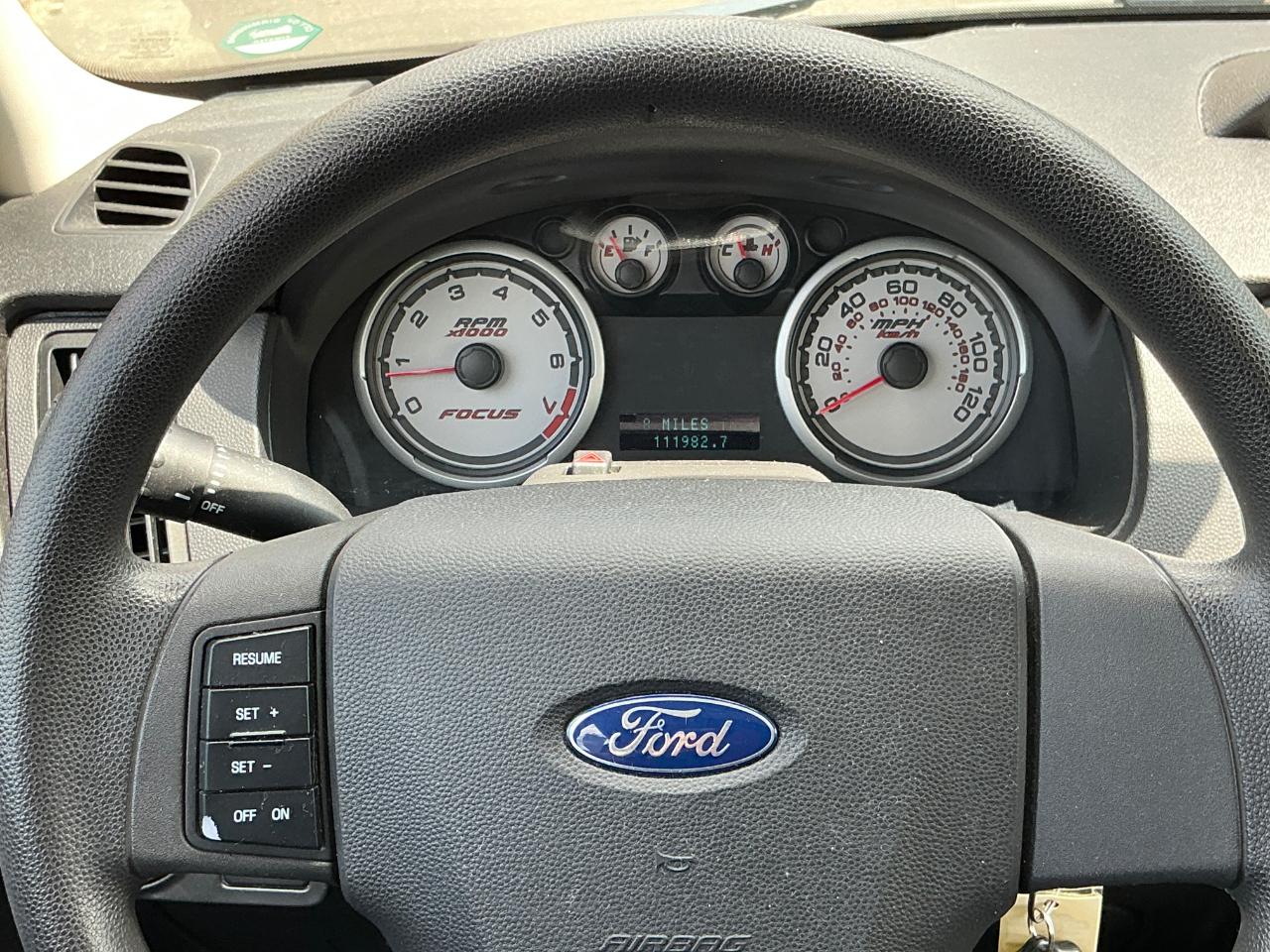 Ford Focus SE Sedan 2009