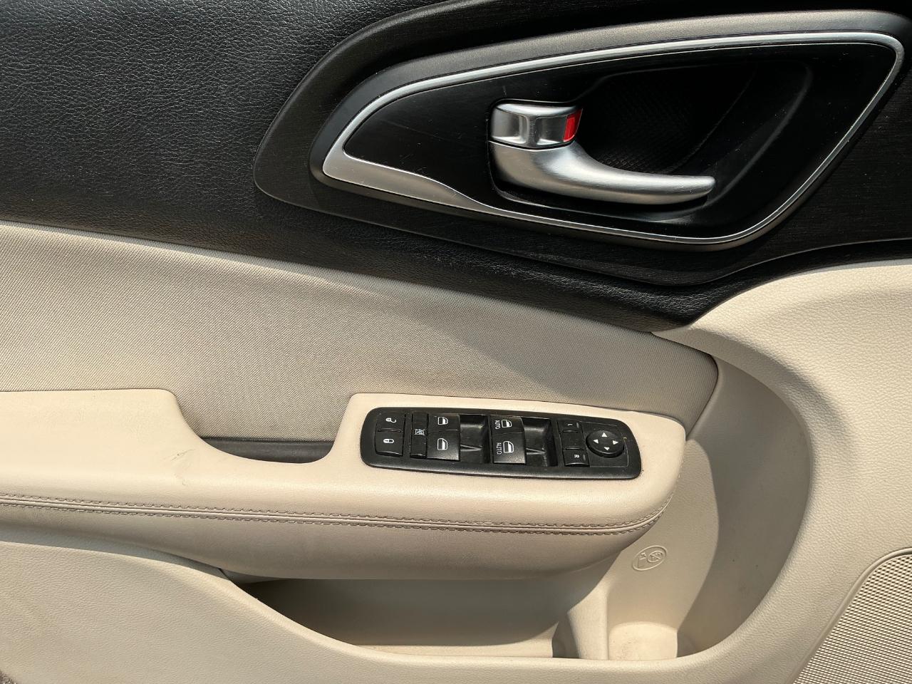 Chrysler 200 Limited 2015