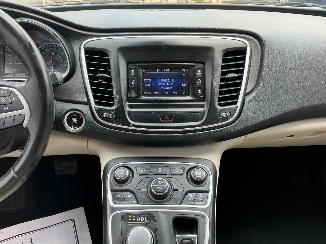 Chrysler 200 Limited 2015