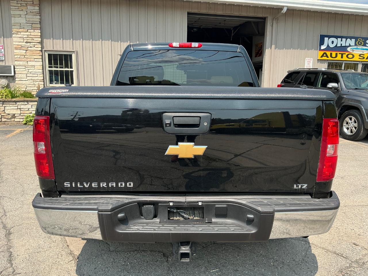 Chevrolet Silverado 1500 LTZ Crew Cab 4WD 2013