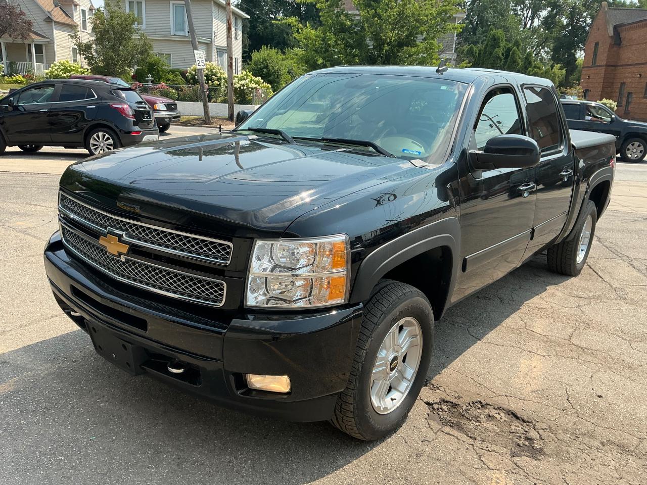 Chevrolet Silverado 1500 LTZ Crew Cab 4WD 2013