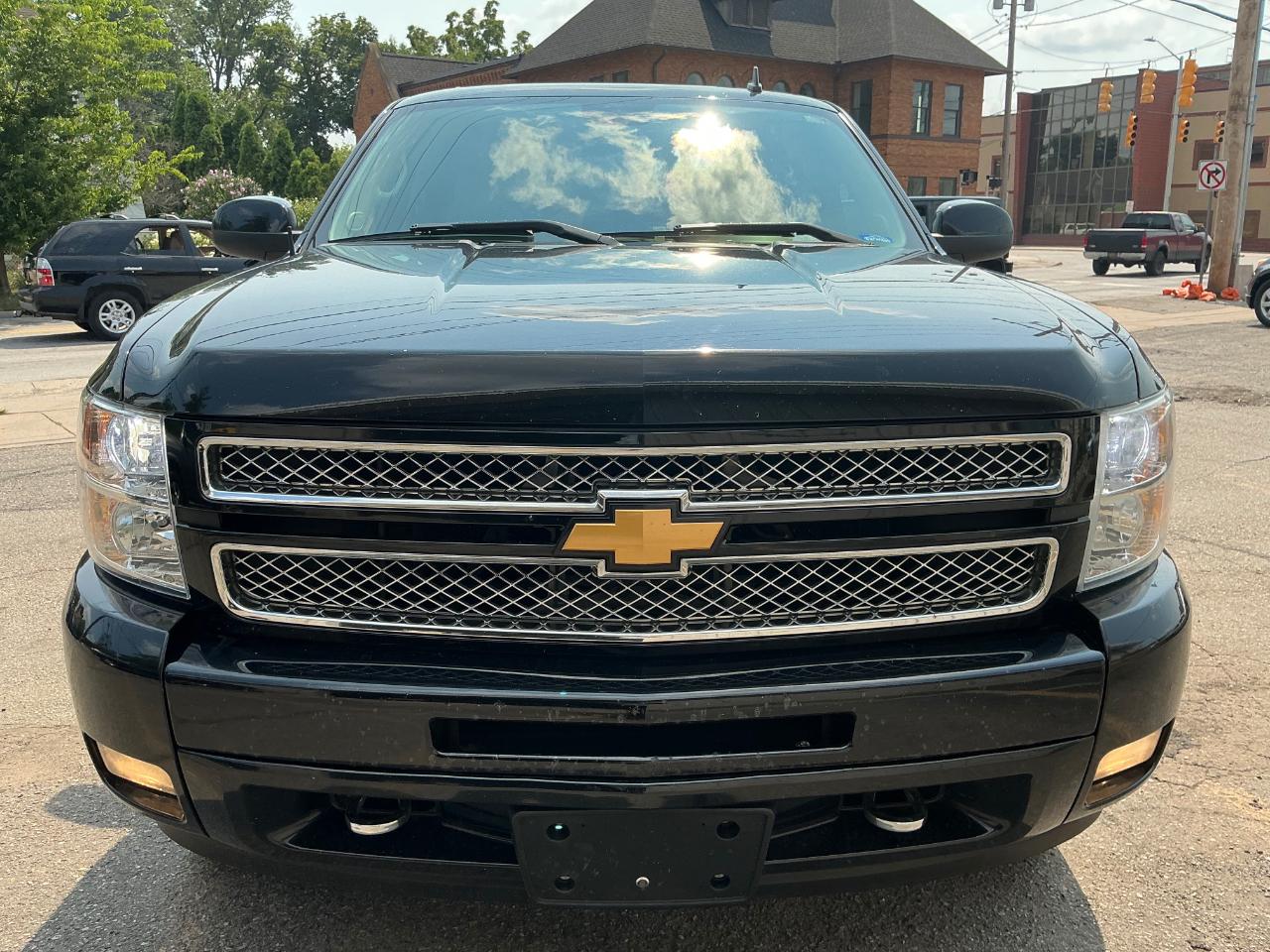 Chevrolet Silverado 1500 LTZ Crew Cab 4WD 2013