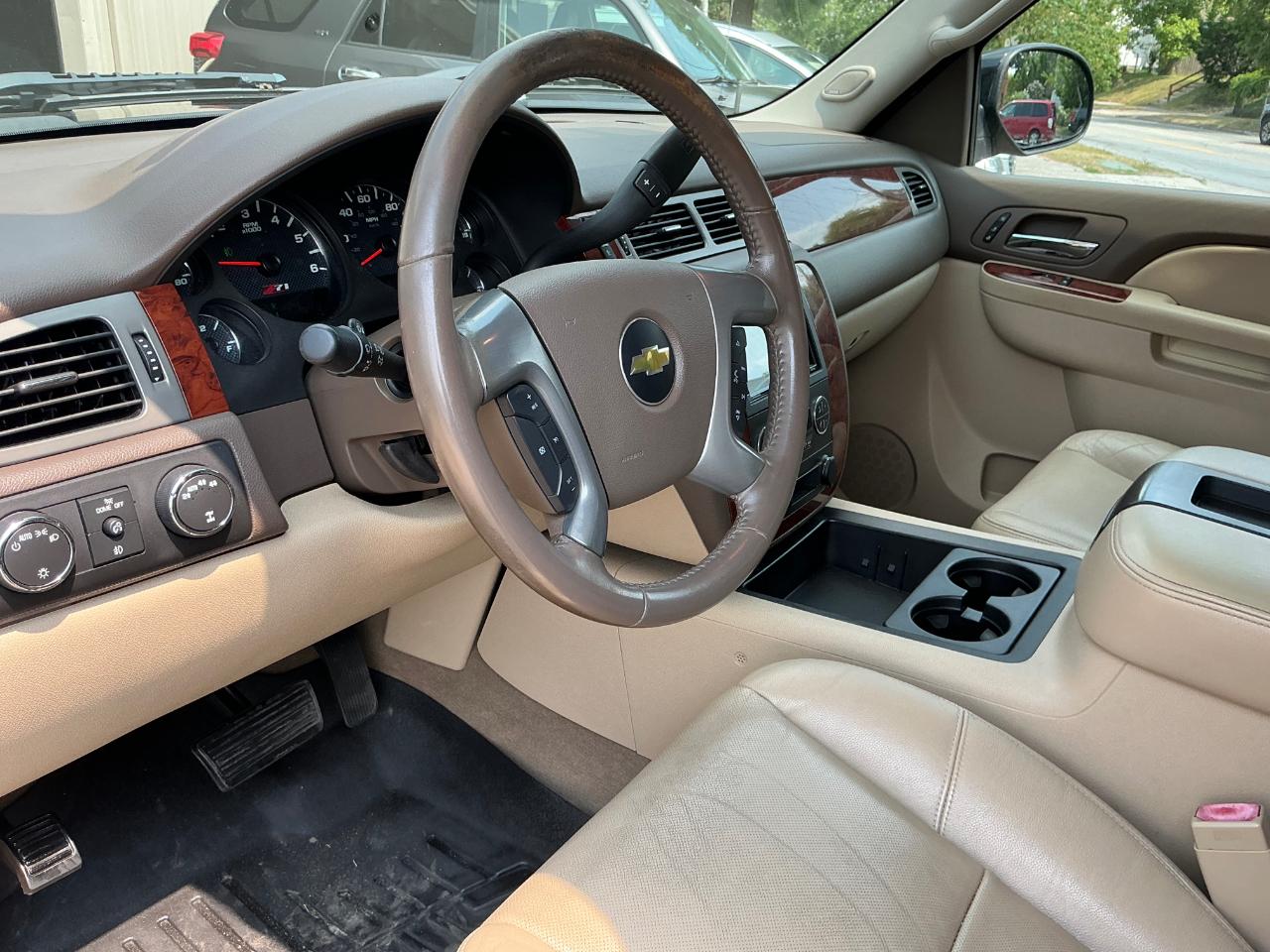 Chevrolet Silverado 1500 LTZ Crew Cab 4WD 2013