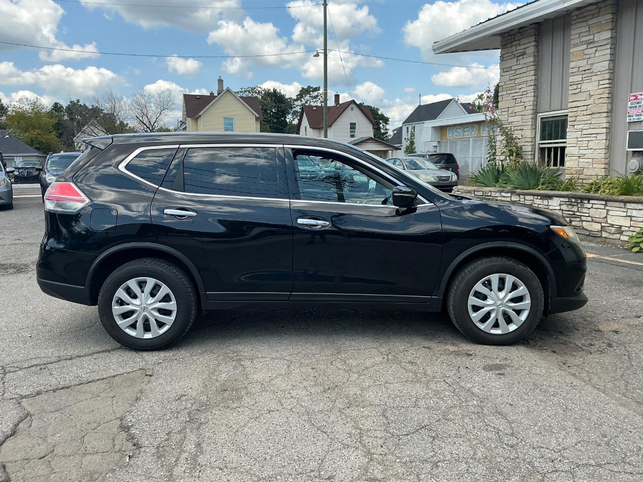 Nissan Rogue S AWD 2014