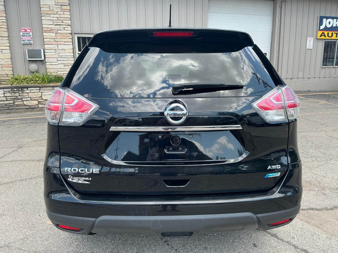 Nissan Rogue S AWD 2014