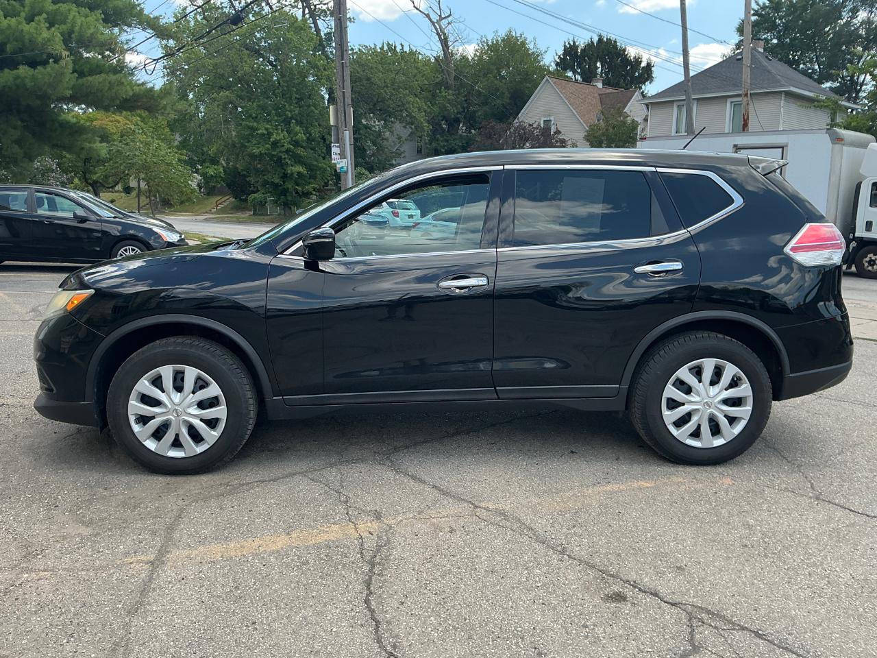 Nissan Rogue S AWD 2014