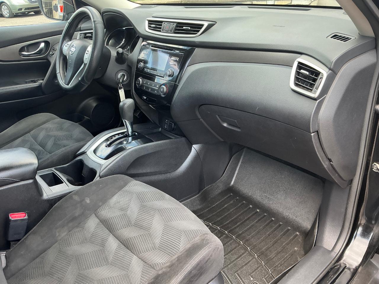 Nissan Rogue S AWD 2014