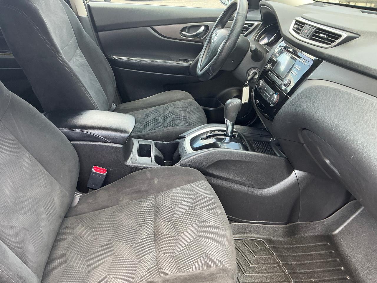 Nissan Rogue S AWD 2014