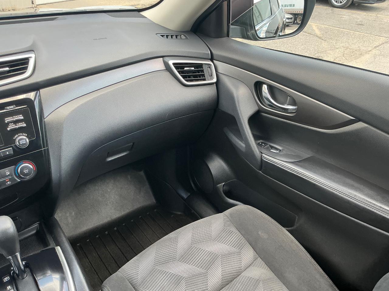 Nissan Rogue S AWD 2014