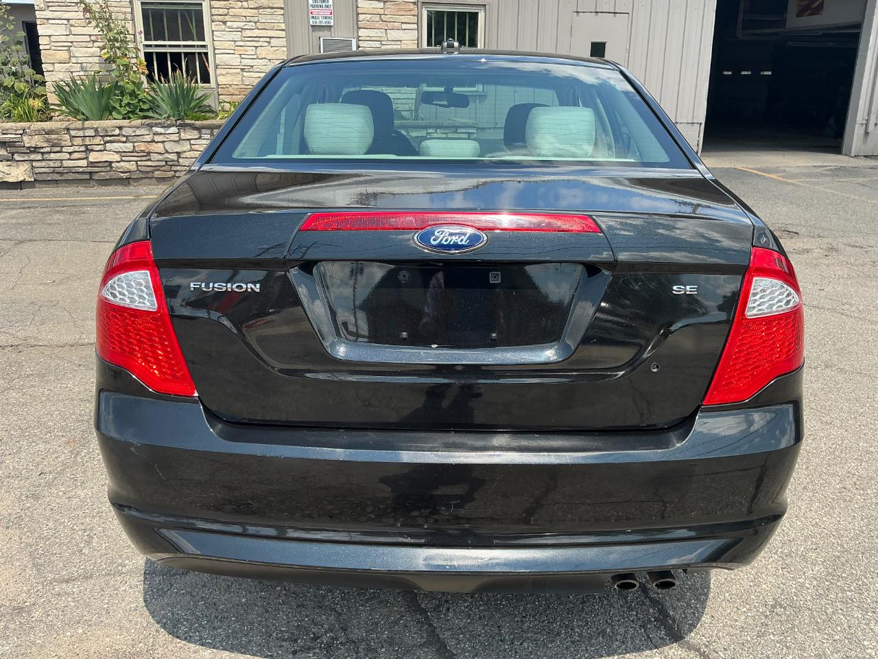 Ford Fusion I4 SE 2011