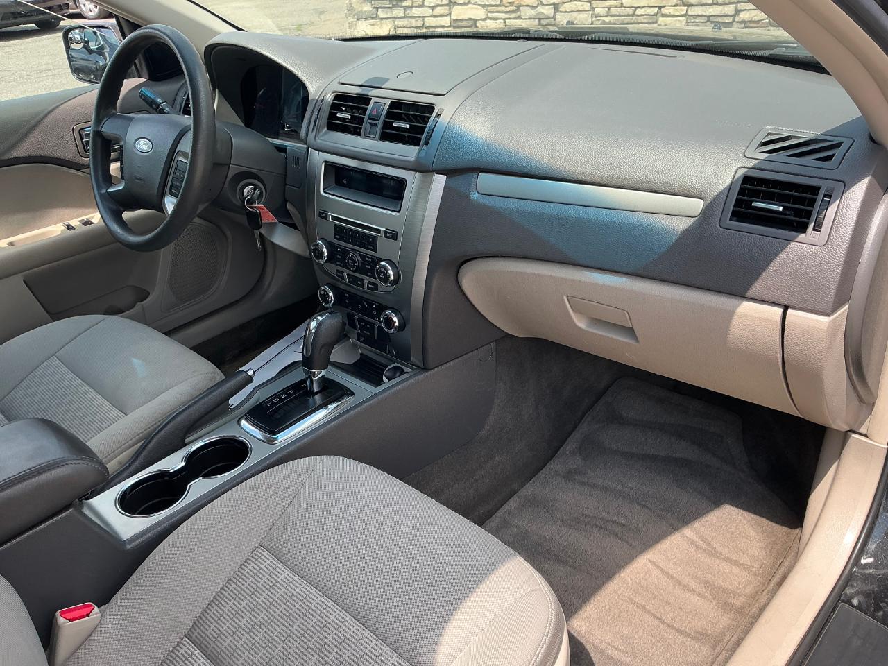 Ford Fusion I4 SE 2011