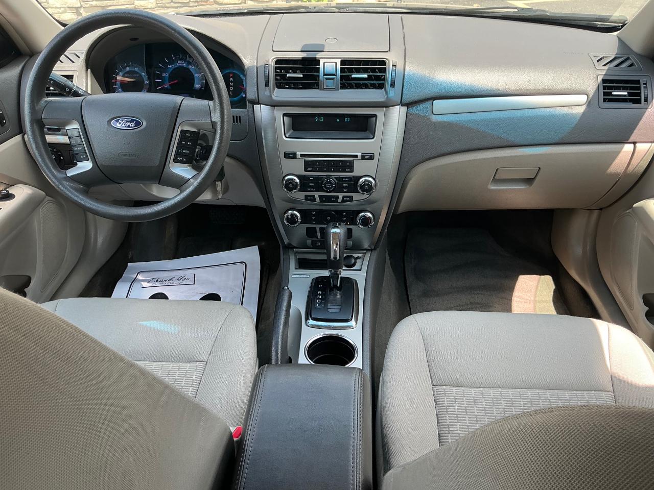 Ford Fusion I4 SE 2011