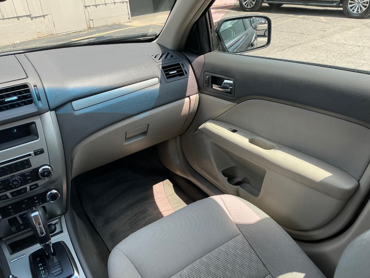 Ford Fusion I4 SE 2011