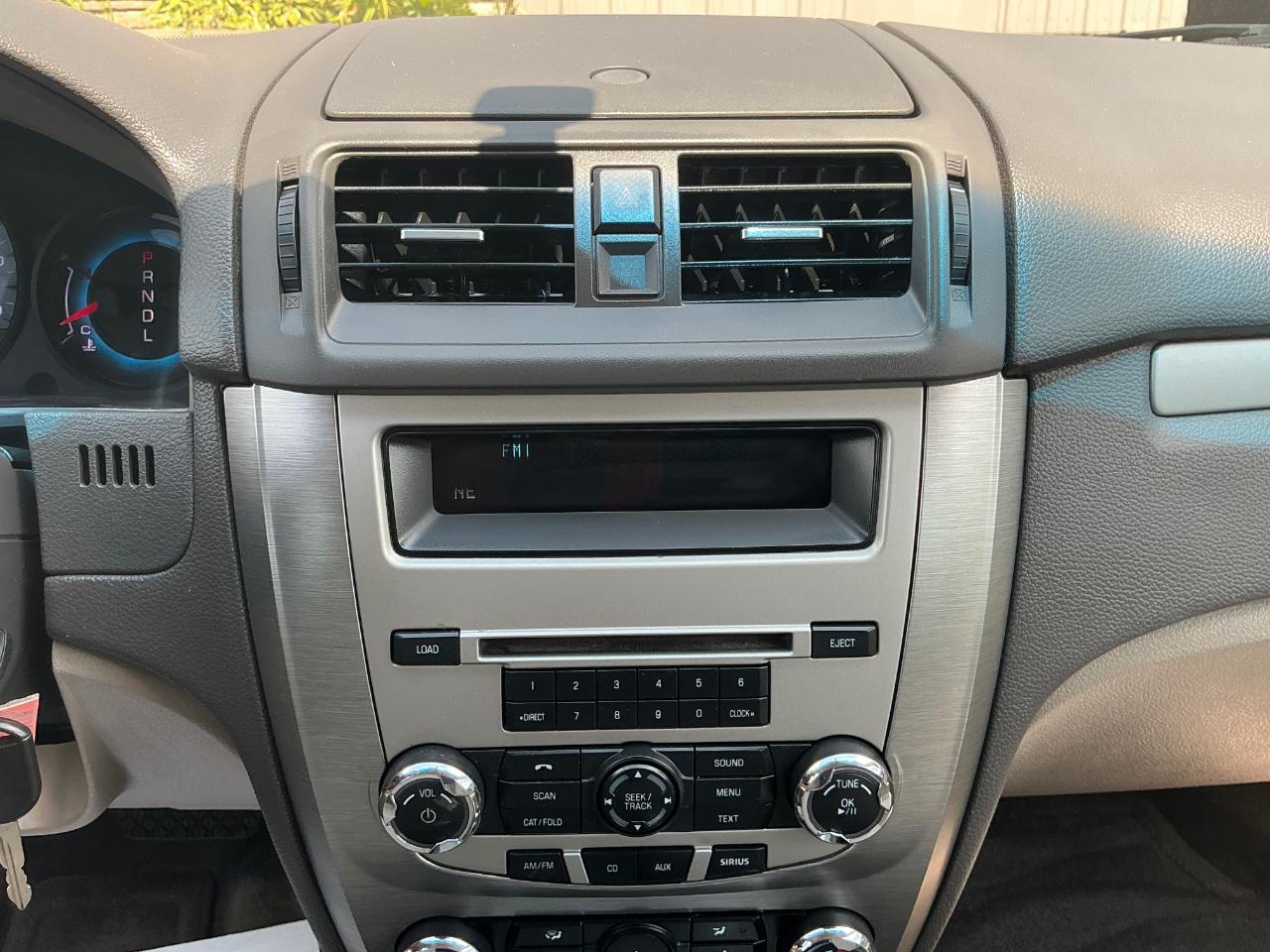 Ford Fusion I4 SE 2011