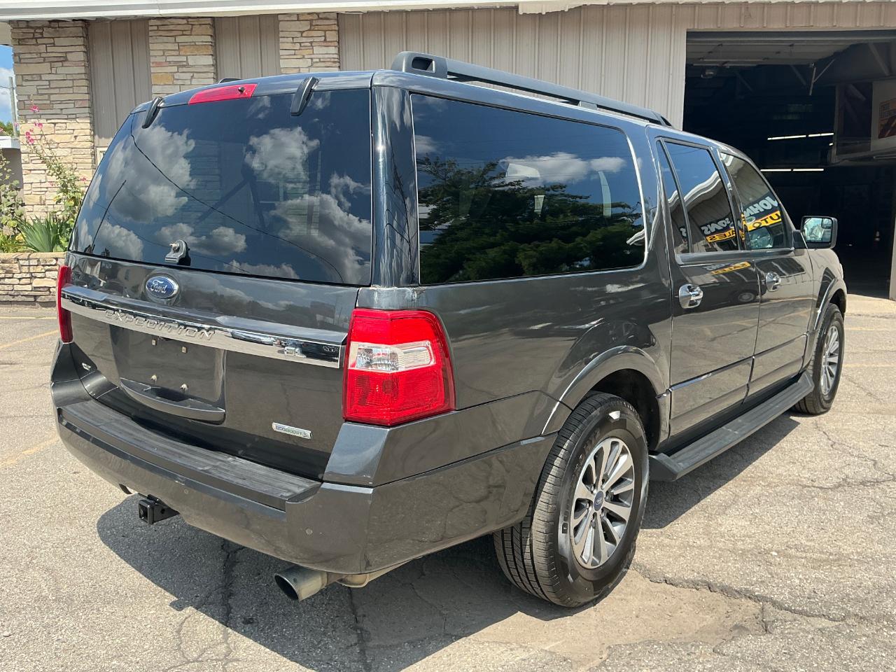 Ford Expedition EL XLT 4WD 2017