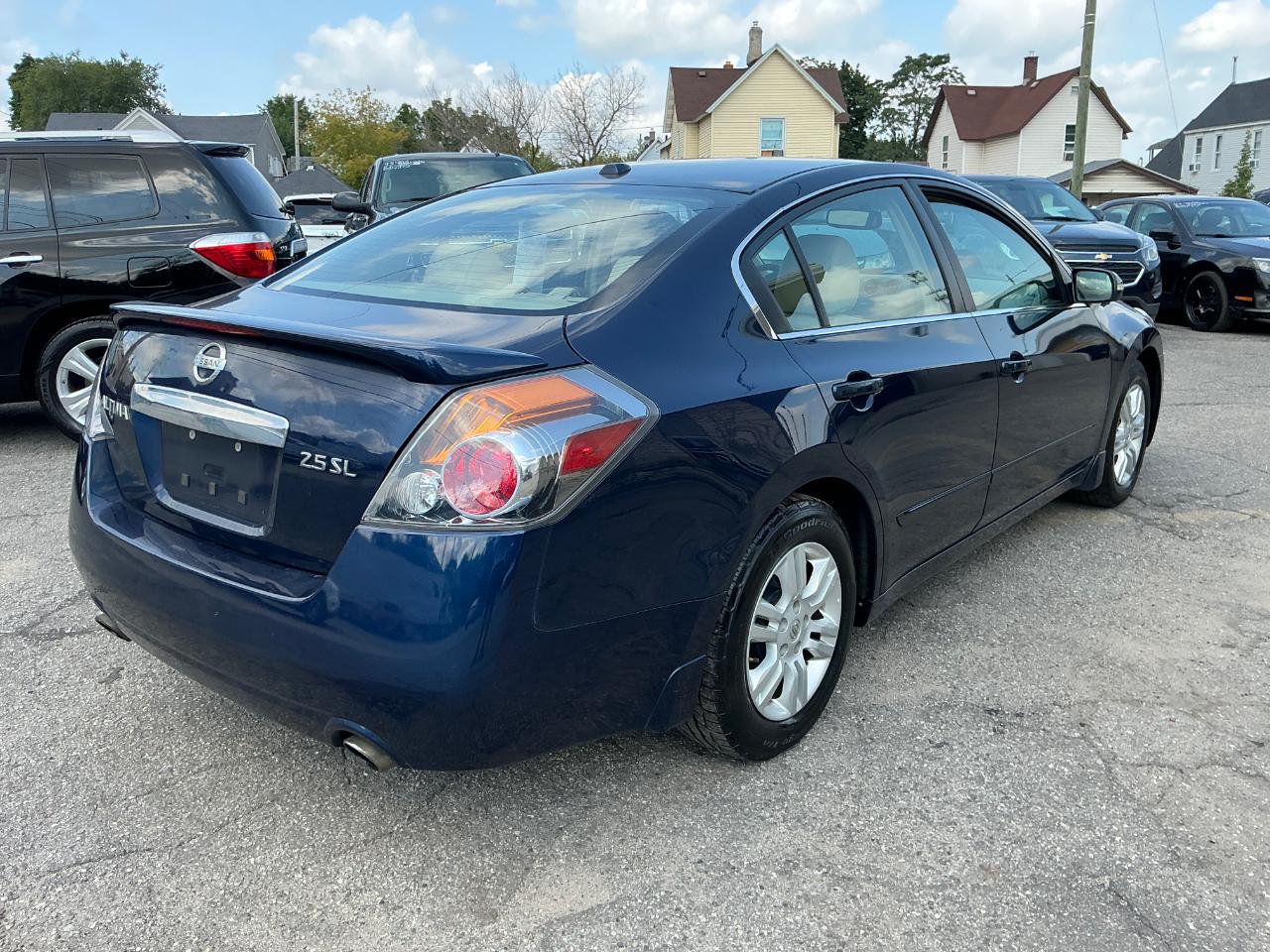 Nissan Altima 2.5 S 2011
