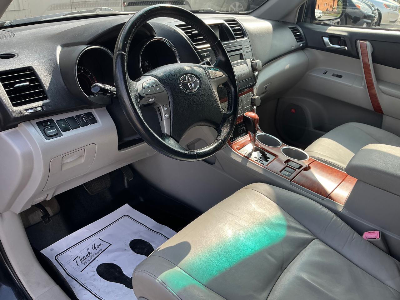 Toyota Highlander Limited 4WD 2008