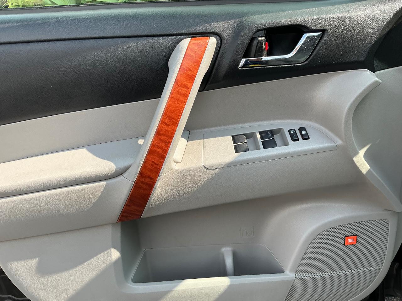 Toyota Highlander Limited 4WD 2008