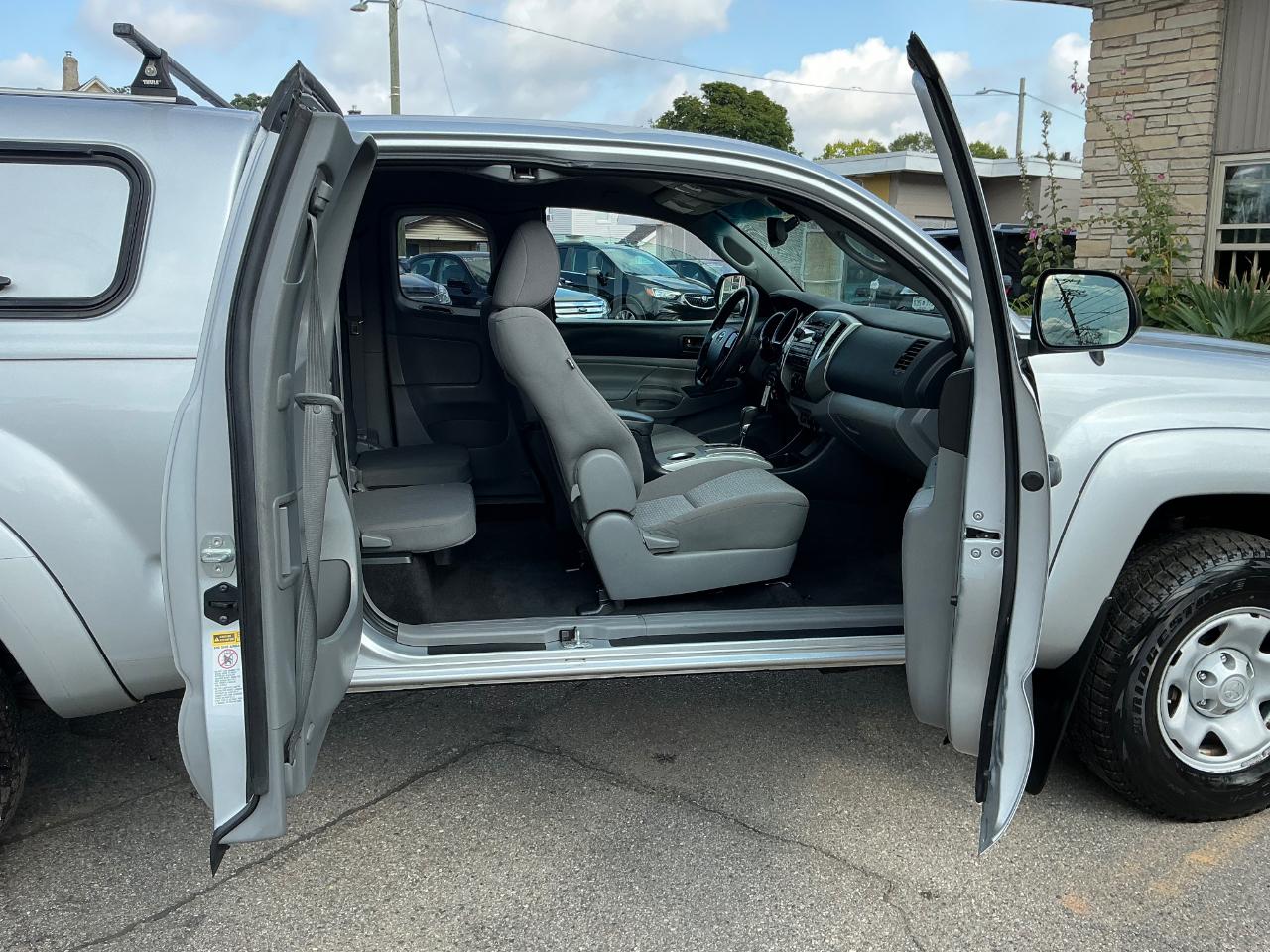 Toyota Tacoma Access Cab V6 Auto 4WD 2012