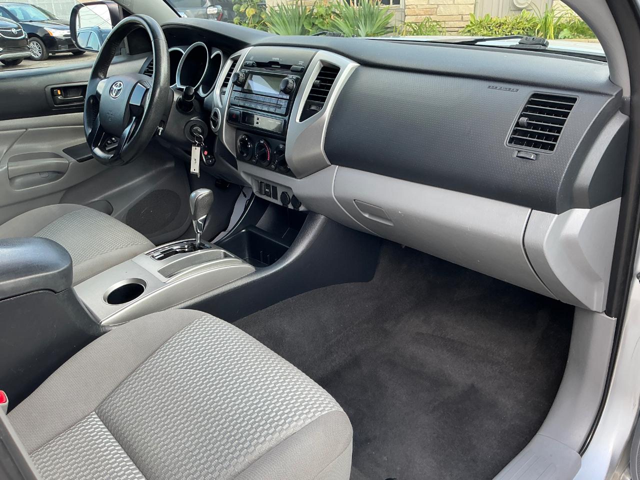 Toyota Tacoma Access Cab V6 Auto 4WD 2012