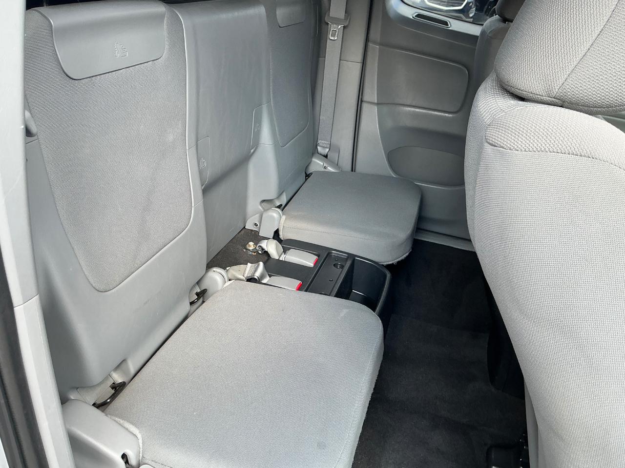 Toyota Tacoma Access Cab V6 Auto 4WD 2012