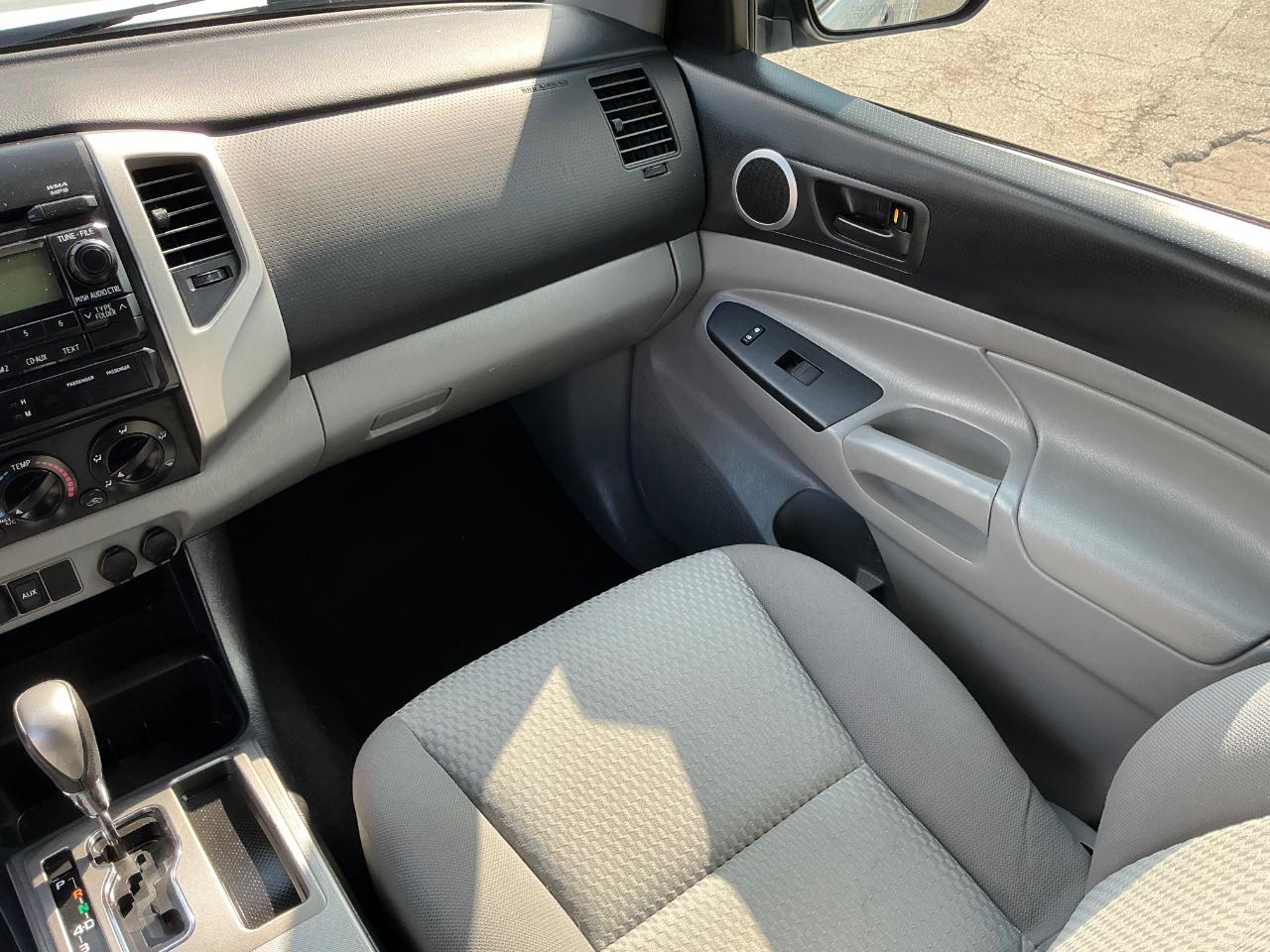 Toyota Tacoma Access Cab V6 Auto 4WD 2012