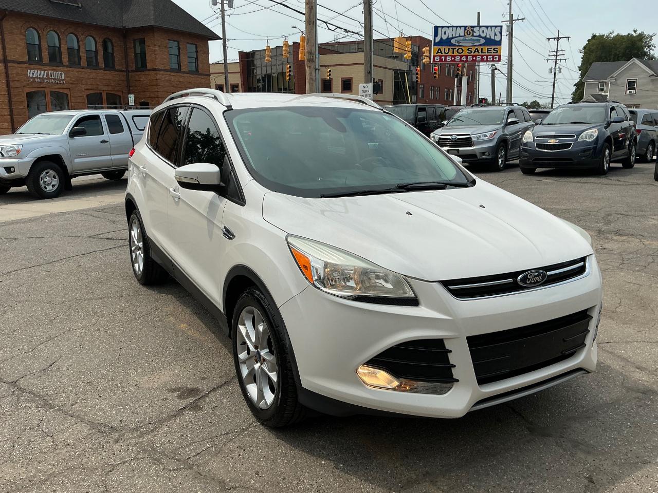 Ford Escape Titanium FWD 2014
