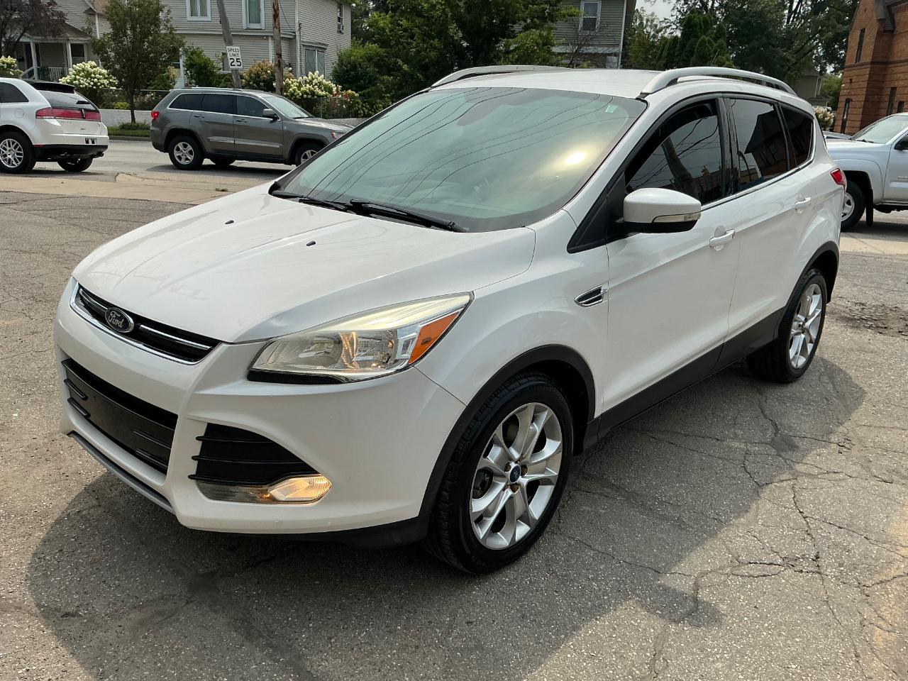 Ford Escape Titanium FWD 2014