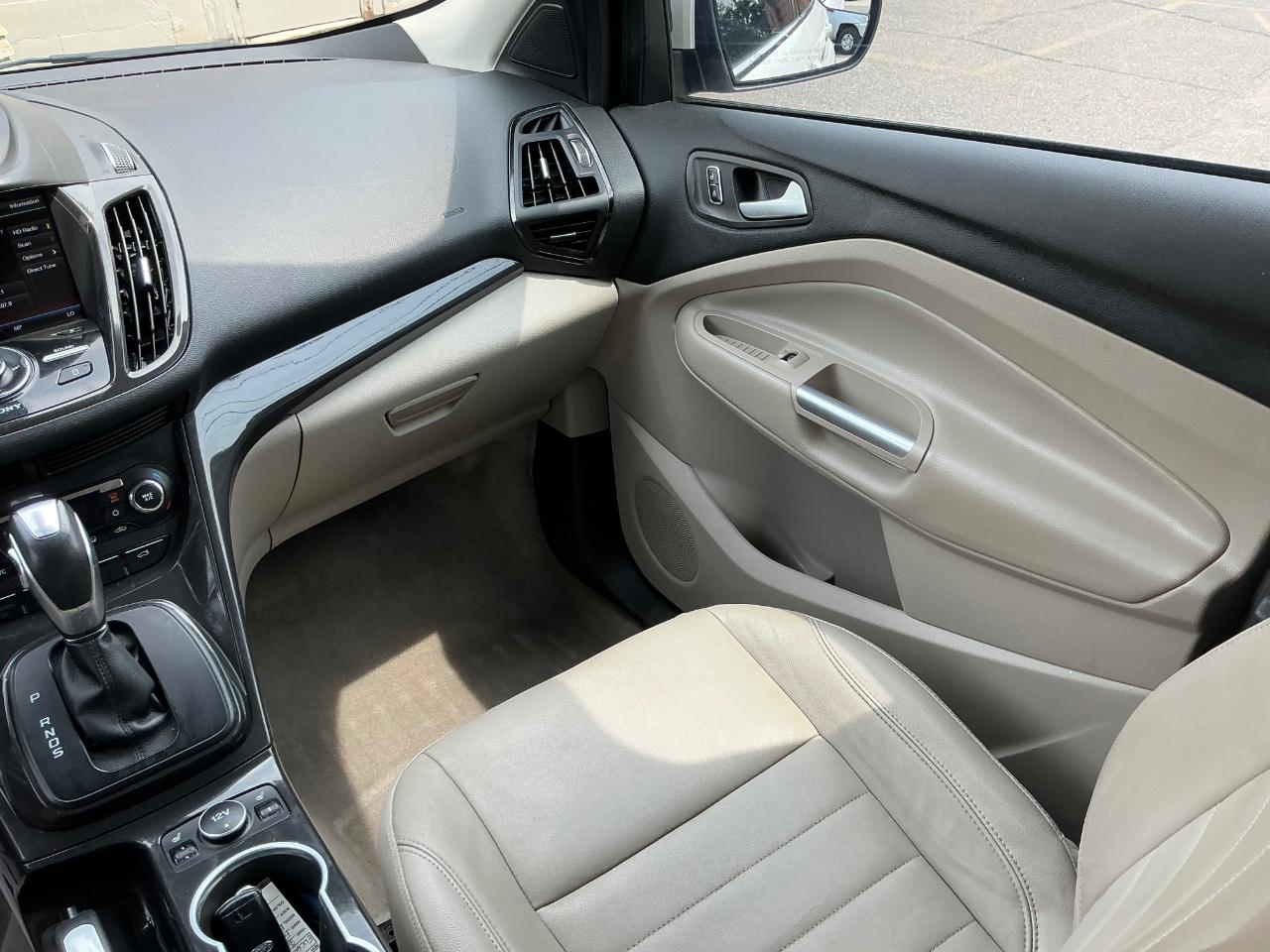 Ford Escape Titanium FWD 2014
