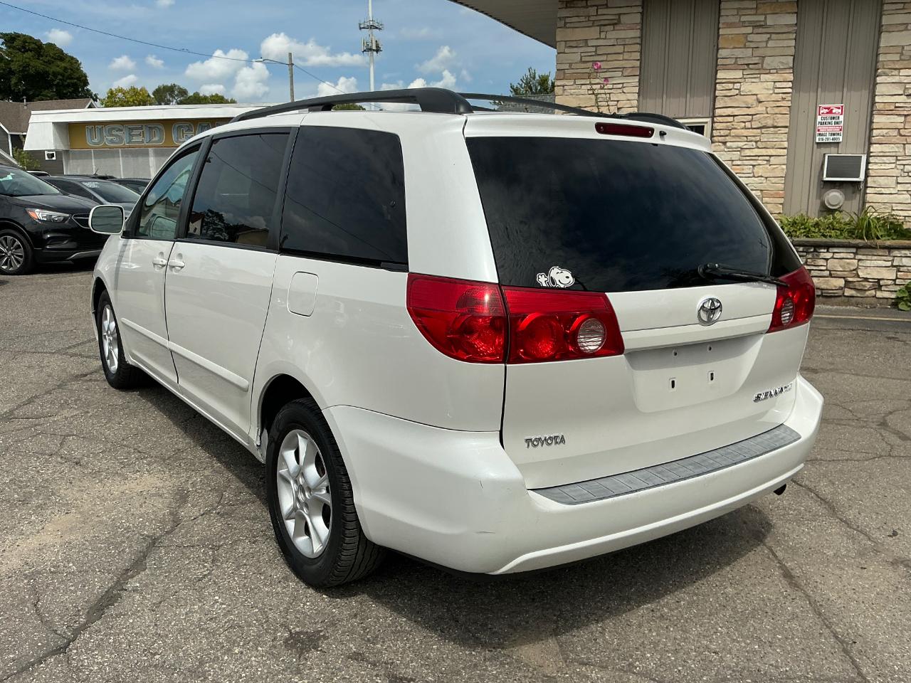 Toyota Sienna XLE 2006