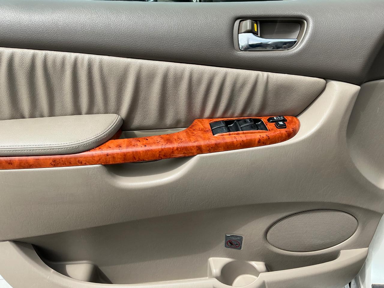 Toyota Sienna XLE 2006