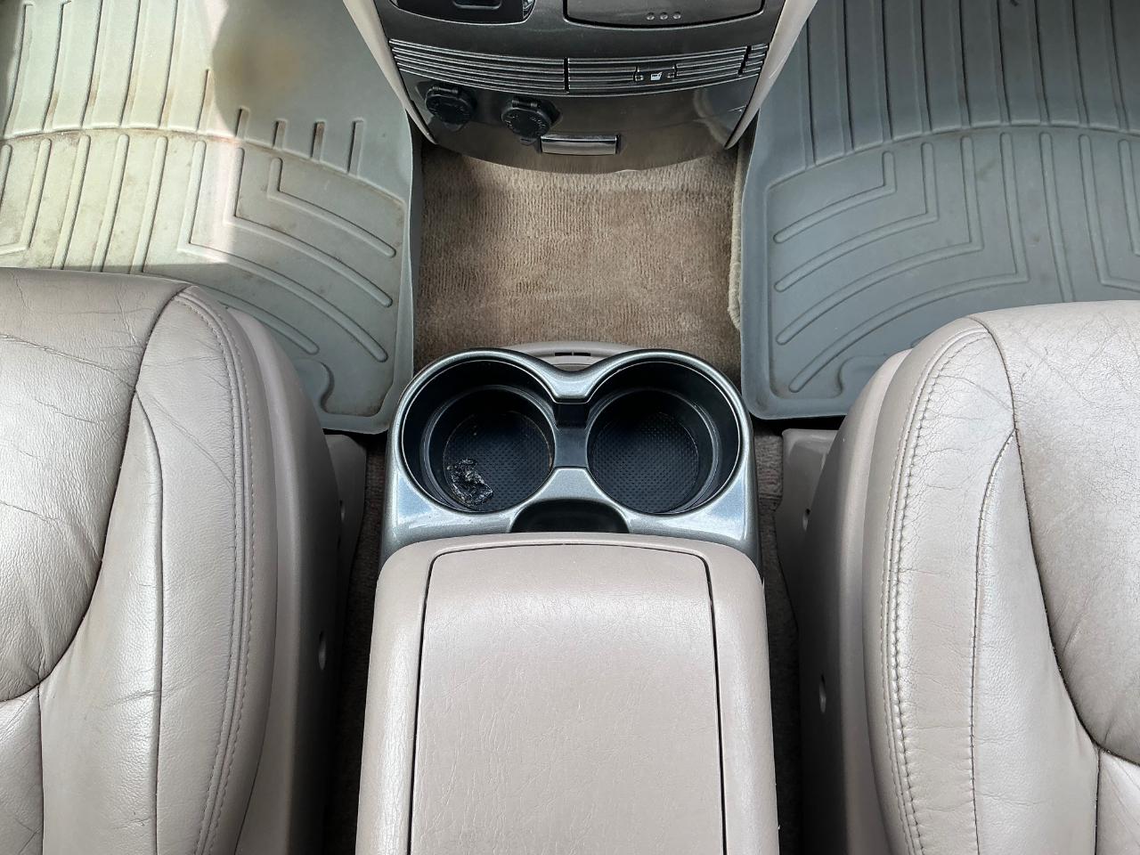 Toyota Sienna XLE 2006