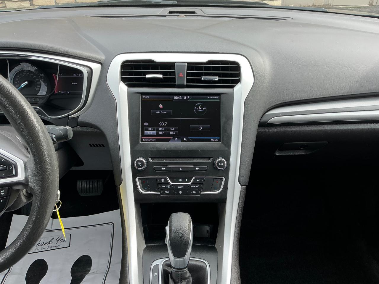 Ford Fusion SE 2016