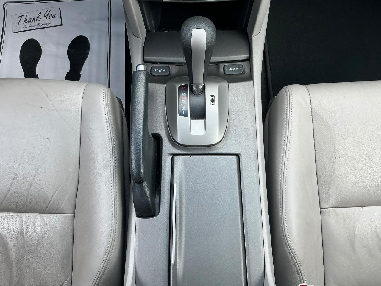 Honda Accord EX-L V-6 Sedan AT 2011