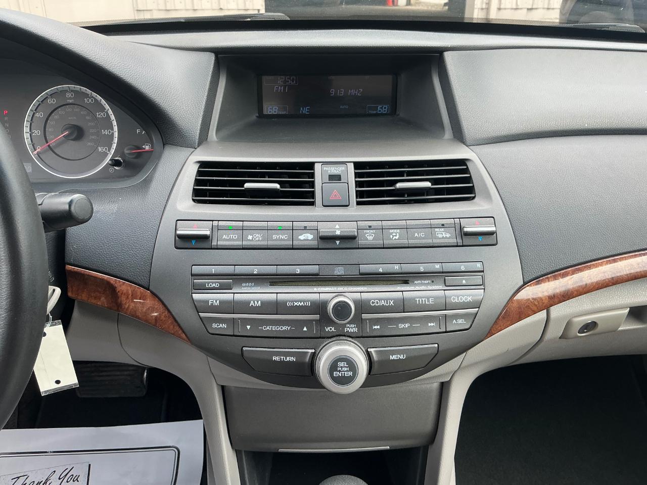 Honda Accord EX-L V-6 Sedan AT 2011