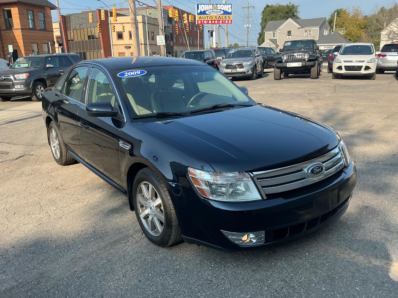 Ford Taurus SEL FWD 2009
