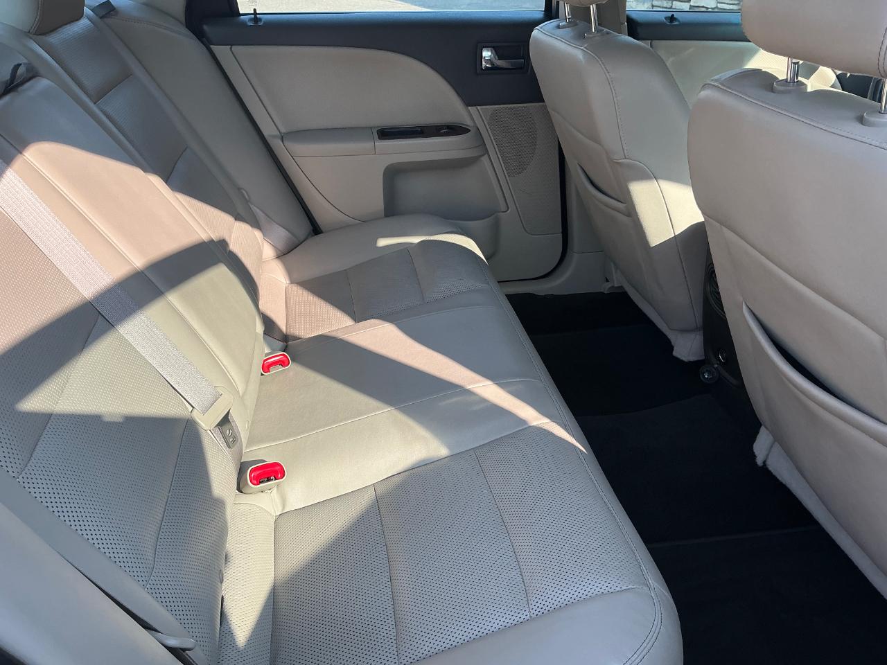 Ford Taurus SEL FWD 2009