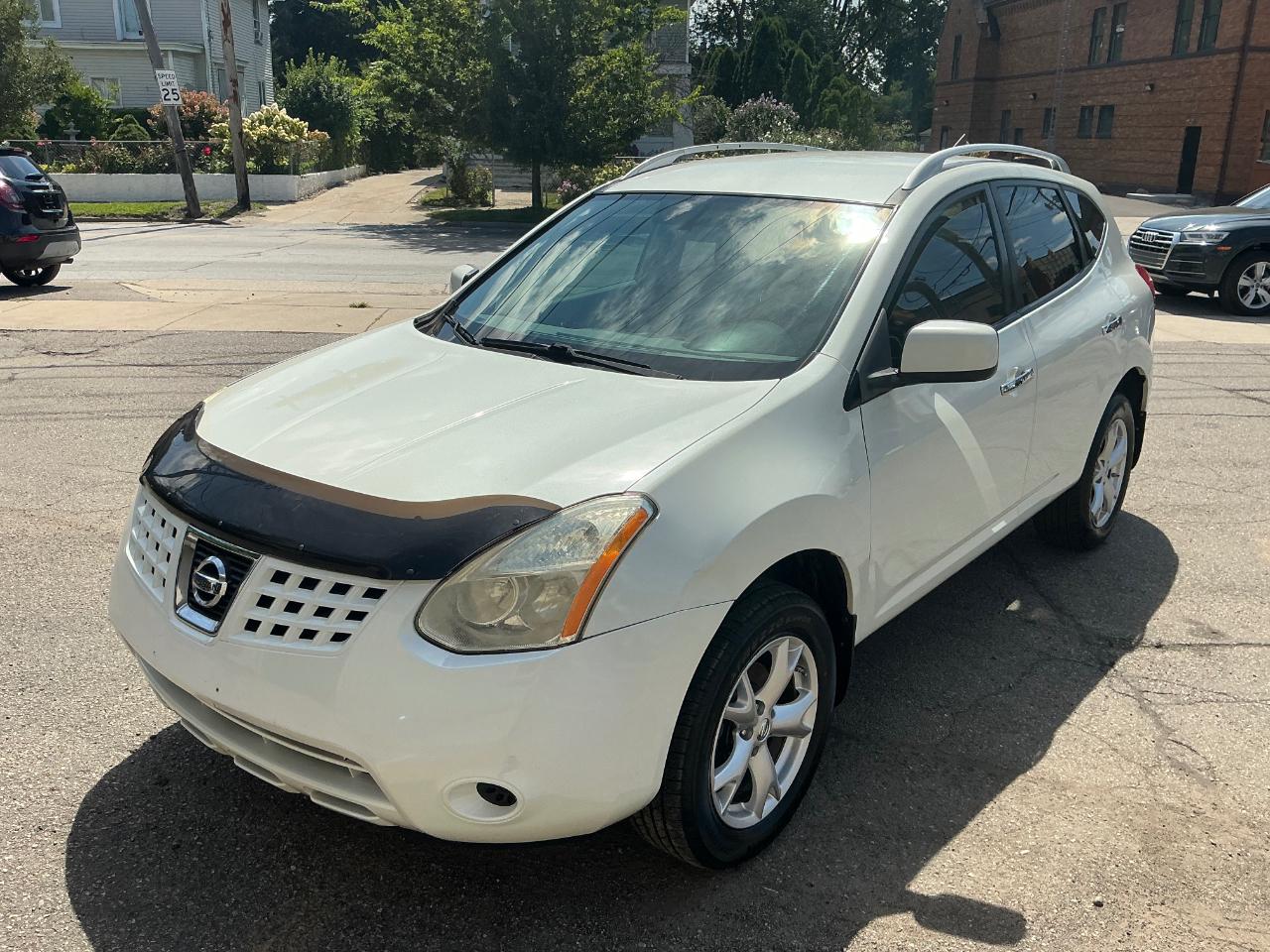 Nissan Rogue S AWD 2010