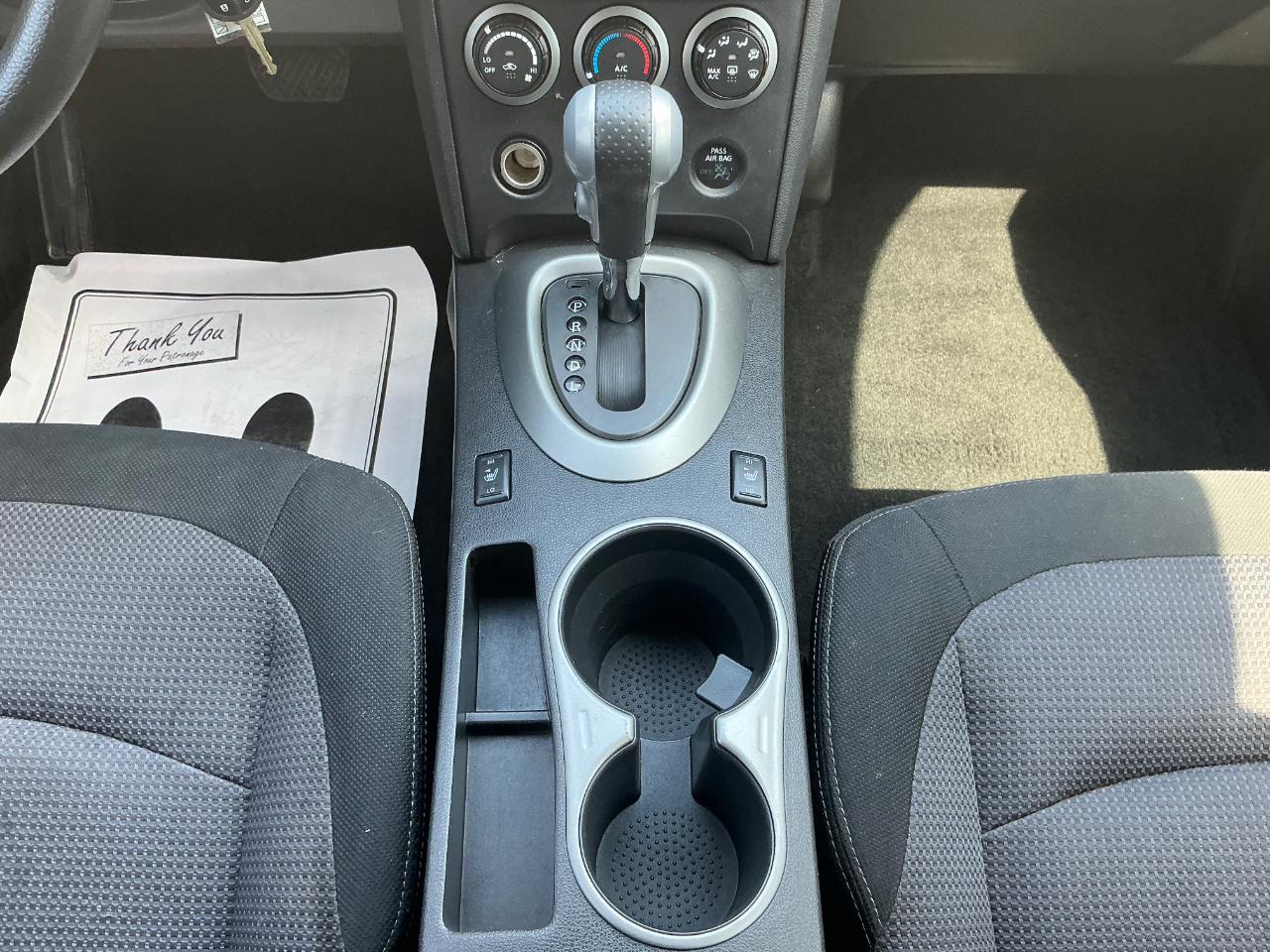Nissan Rogue S AWD 2010